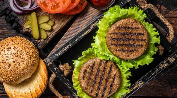 تصویر 1 از خرید و قیمت همبرگر منجمد گوشتیران ۹۰ درصد + فروش عمده